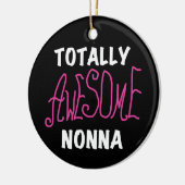 Volledig Geweldige Nonna Pink T-shirts en geschenk Keramisch Ornament (Links)