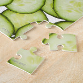Volledig lijst gesneden komkommer, wit legpuzzel (Zijkant)