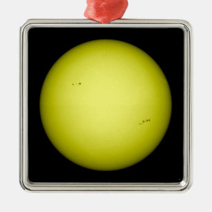 Volledig uitzicht van de zon metalen ornament