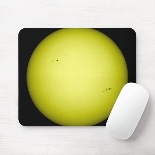 Volledig uitzicht van de zon muismat (Met muis)
