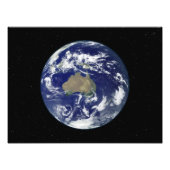 Volledig verlichte aarde gecentreerd op Australië  Foto Afdruk (Voorkant)