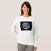 Volledig verlichte aarde gecentreerd op Australië  T-shirt (Voorkant volledig)