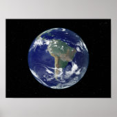 Volledig verlichte aarde in Zuid-Amerika Poster (Voorkant)