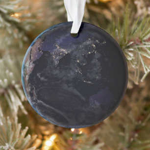 Volledige Aarde die de lichten van de stad van Azi Ornament