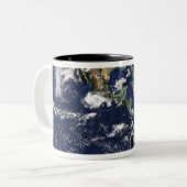 Volledige Aarde met Noord- en Zuid-Amerika Tweekleurige Koffiemok (Voorkant links)
