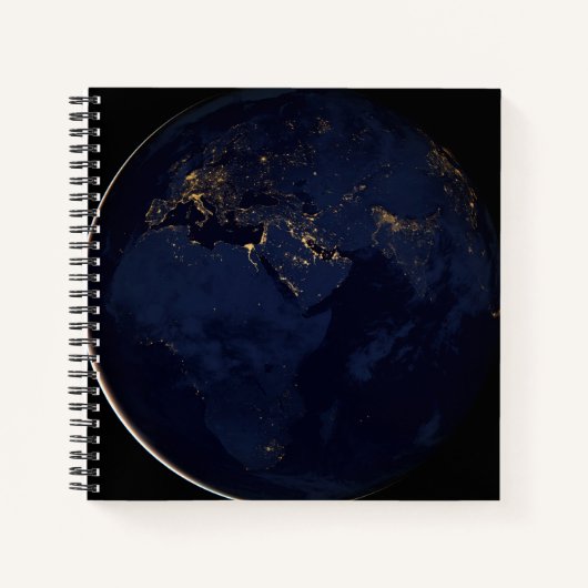 Volledige Aarde met stadslichten Notitieboek (Voorkant)