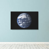 Volledige aarde rond de Stille Oceaan Canvas Afdruk (Insitu (Houten vloer))