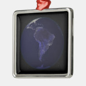 Volledige Aarde 's nachts met stadslichten 6 Metalen Ornament (Links)