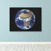 Volledige Aarde toont Afrika en Europa Canvas Afdruk (Insitu (Houten vloer))