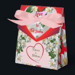 Volledige Bloom Liefde Bruiloft Party Bedankdoosjes<br><div class="desc">Ongeacht het type bruiloft dat men wenst, zijn deze uniek ontworpen en aanpasbare producten hier om de planning van de bruiloft gemakkelijker te maken en de feesten veel leuker voor iedereen! #zazzlemade #wedding #weddingplanner #weddingideas #weddingdecor #bride #bachelorparty #bachelorette #weddingparty #weddingreception #bridalparty #weddingdress #verloving label #couple #groom #bridetobe #events #weddingday #bridesmaids...</div>