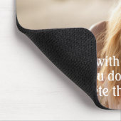 Volledige foto met eenvoudige tekst onderaan muismat (Hoek)