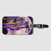 Volledige maan boven Saguaro Cactus Bagagelabel (Voorkant (horizontaal))