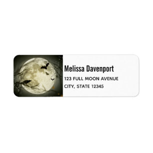 Volledige maan met vleermuizen en Raven. Etiket