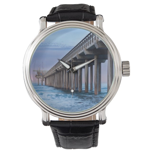 Volledige maan over pier, Californië Horloge (Voorkant)