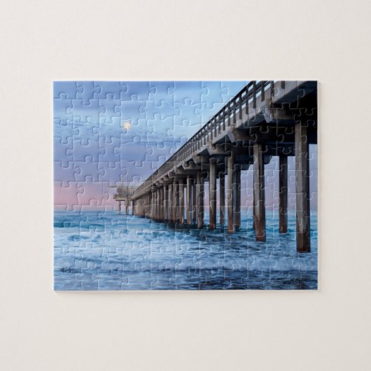 Volledige maan over pier, Californië Legpuzzel (Horizontaal)