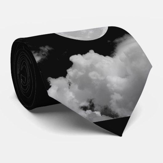 VOLLEDIGE MOON CLOUDS BLACK EN WHITE STROPDAS (Opgerold)