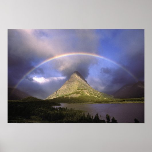 Volledige regenboog en stormachtige lucht boven Gr Poster (Voorkant)