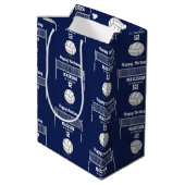 Volleybal Ball & Net Navy Blauw Verjaardag Naam Le Medium Cadeauzakje (Achterkant Gekanteld)