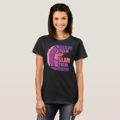 Volleybal geeft ze op de slam. t-shirt (Voorkant volledig)