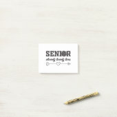 Volleybalteam 2022 voor hoge volleybal Afstuderen Post-it® Notes (Op bureau)