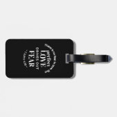 "Volmaakte liefde verdrijft angst" (1 Johannes 4:1 Bagagelabel (Achterkant horizontaal)