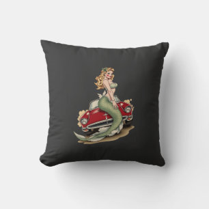 Voluptuous Blonde Mermaid on Red Vintage Car - Fan Kussen