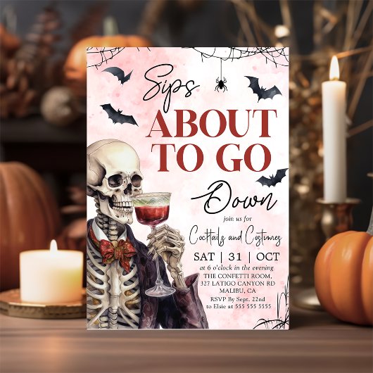 Volwassen Halloween-sips op het punt om naar bened Kaart