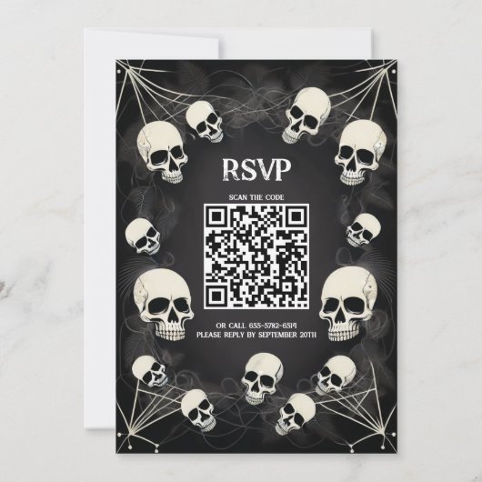 Volwassen schedel spinnenwebben QR code Halloween Kaart (Achterkant)