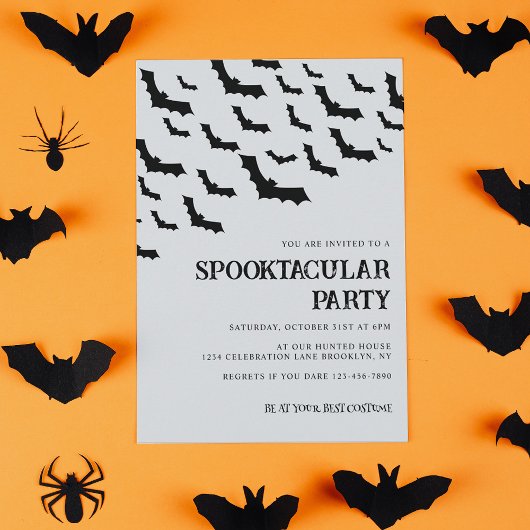 Volwassen zwart wit vleermuis spooktacular hallowe kaart