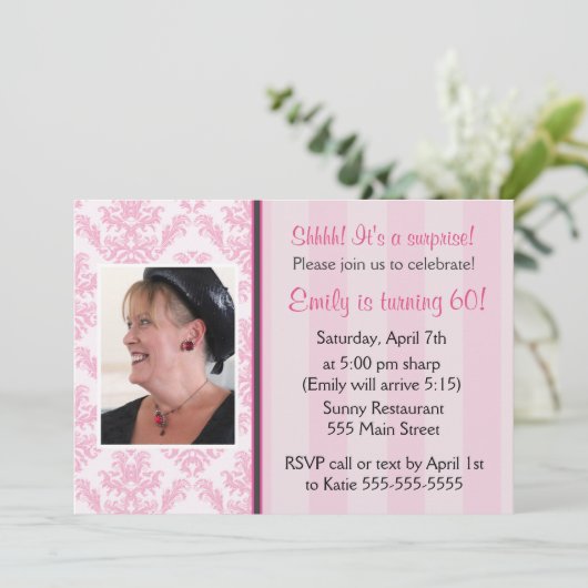 Volwassenendag Partij Foto Uitnodiging Roze Damask (Staand voorkant)