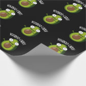 Voodoo-cado Funny Avocado Pun Dark BG Cadeaupapier (Hoek)