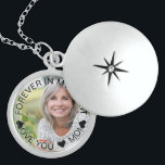 Voor altijd in mijn hart Persoonlijke Foto Locket Ketting<br><div class="desc">Elegant foto locket om een verloren geliefde dichtbij te houden. De sjabloon is opstelling voor u om uw eigen foto toe te voegen en u kunt alle tekst ook uitgeven als u wenst. De tekst staat op een semi-transparante grensbekleding, boven uw foto. De tekst van de steekproef staat voor altijd...</div>