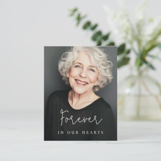 Voor altijd in ons hart casual script begrafenisfo bedankkaart (Staand voorkant)