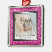 Voor altijd in ons hart Roze Glitter Dog Memorial Metalen Ornament (Links)