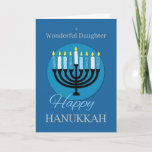 Voor Dochter Chanoeka Menorah op Donkerblauw Kaart<br><div class="desc">Dit is een prachtige kaart waarmee je een geweldige dochter kunt verrassen zodra de Chanoeka-feestdagen eindelijk arriveren. De binnenkant deelt een van de meest oprechte boodschap voor haar,  terwijl de buitenkant een Menorah heeft.</div>