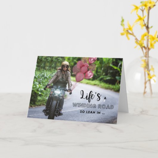 Voor haar motorfiets thema verjaardag op curve kaart (Gele Bloem)