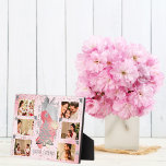 Voor haar roze kerst foto geheugen aandenken fotoplaat<br><div class="desc">Fotodisplay voor haar met een Holiday Season thema en een 6 foto's collage. Introductie van het perfecte geschenk dat de essentie van magie en nostalgie vastlegt, speciaal voor haar ontworpen. Deze stand-alone Photo Plaque Gift is een schat aan herinneringen, badend in een zachte pastel roze achtergrond die gevoelens van warmte...</div>