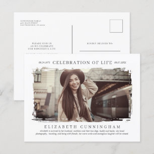 Voor haar viering van het leven Moderne Eenvoudige Uitnodiging Briefkaart