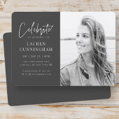 Voor haar virtuele viering van Life Modern Foto Kaart