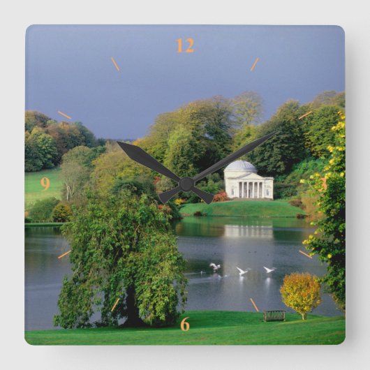 Vóór het Storm Vierkante Klok (Voorkant)