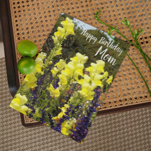 Voor mam Yellow Snapdragons Floral Birthday Kaart