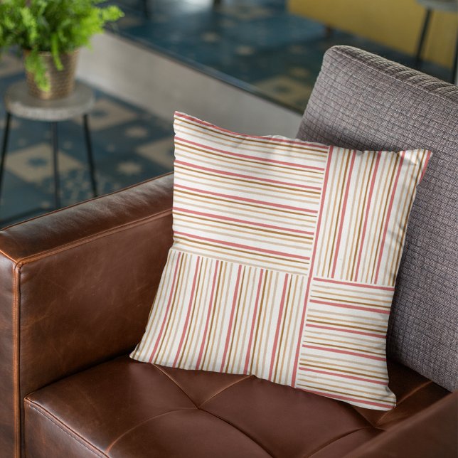 Voor moderne huisliefhebbers bruin en beige minima kussen (Creator heeft geüpload)