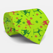Voor Skiers Ski Tricks Pattern Lime Green Kerstmis Stropdas (Opgerold)