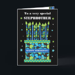 Voor Step Brother Verjaardagstaart met Kaarsen Kaa Kaart<br><div class="desc">Een heldere verjaardagskaart voor je stiefbroer, met veel gepatenteerde kaarsen op een verjaardagstaart. Bovenaan de voorkant staan de woorden 'To a very special STEP BROTHER' in een witte belettering op de zwarte achtergrond. Er is een blauwe band rond de taart met 'HAPPY BIRTHDAY!' ook in het wit. Kleine blauwe, groene...</div>