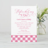 Voor ze ik doe BBQ Roze Gingham Kaart (Staand voorkant)