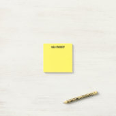Vooraf gelabeld High Priority Yellow Post-it® Notes (Op bureau)