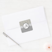 Voorbeeld op zilverdamper en strips met monogram vierkante sticker (Envelop)