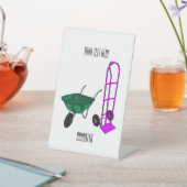 Voorbeeld van de cartoon van de rijstwielen op wie reclamebord met voetstuk (Insitu)