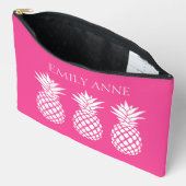 Voorbereide Witte Ananassen op Roze Etui (Open)