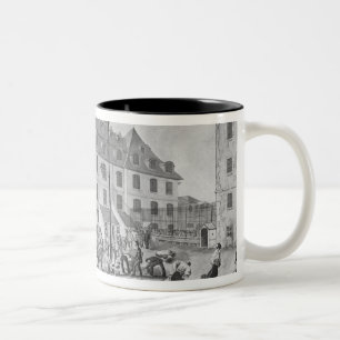 Voorbereiding van de behandeling van de veroordeel tweekleurige koffiemok